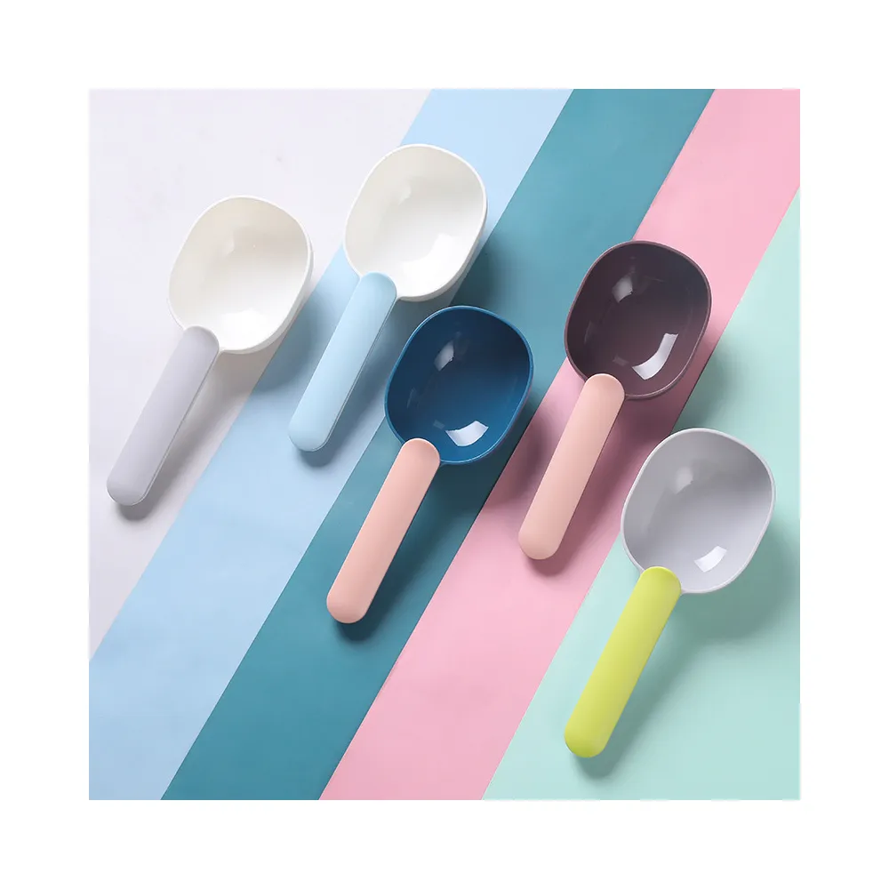 Cat food measuring scoop