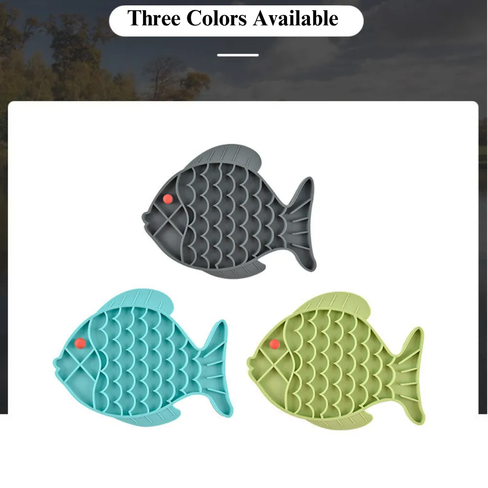 Flexible and easy-to-clean pet lick mat.