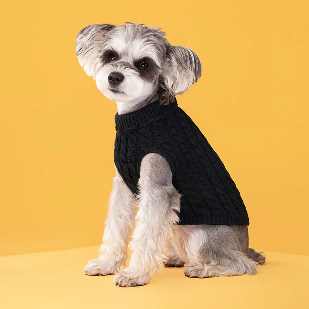 Perfect sweater for fall and winter, offering comfort without being bulky.