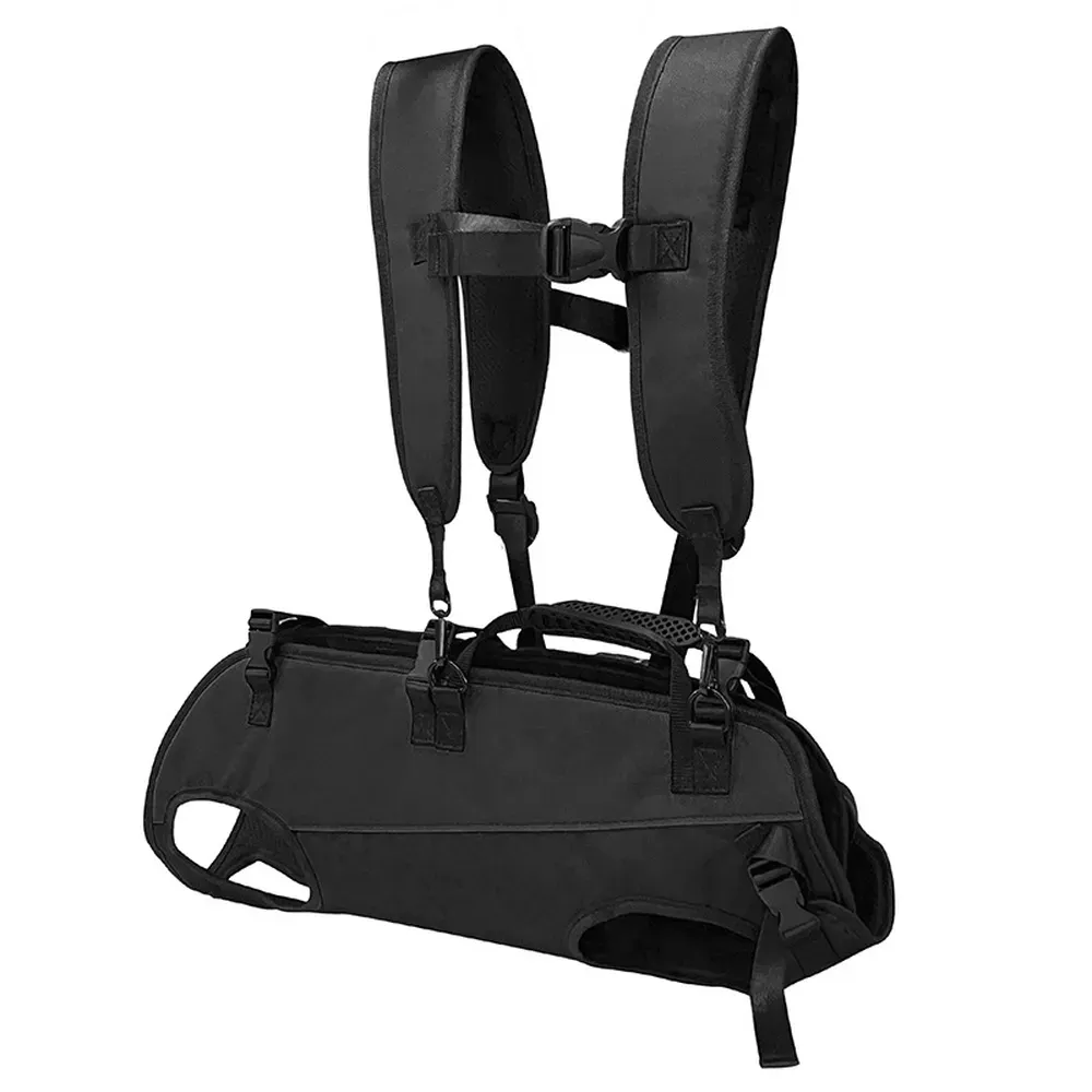 Wide, thick shoulder straps provide ergonomic support to reduce shoulder strain and ensure long-term comfort. The thick padding helps distribute weight more evenly, making carrying pets less tiring.