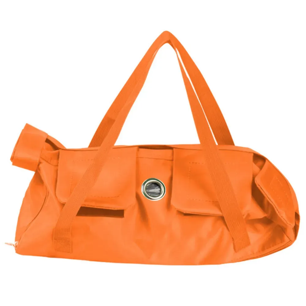 soft cat carrier (1) Made from high-quality materials, this carrier features non-toxic, pet-safe fabrics, ensuring that both the pet and the user are protected during use.