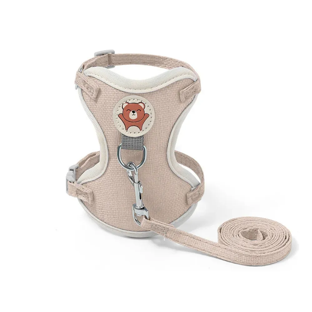 Easy to Use with Convenient Buckles: The harness features easy-to-use buckles and straps that make putting on and taking off the harness quick and hassle-free.
