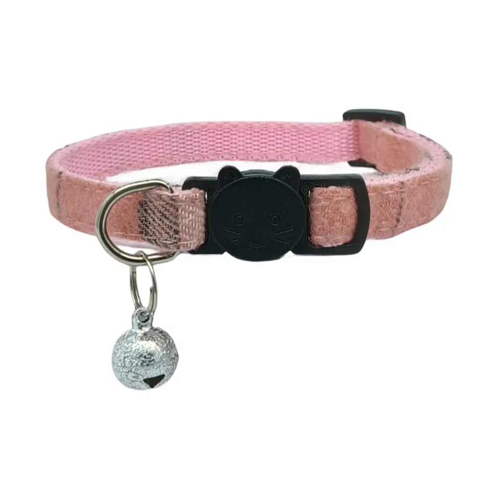 Durable and Long-Lasting: The collar’s high-quality nylon construction ensures it is durable enough to handle daily wear, making it a reliable option for all cats.