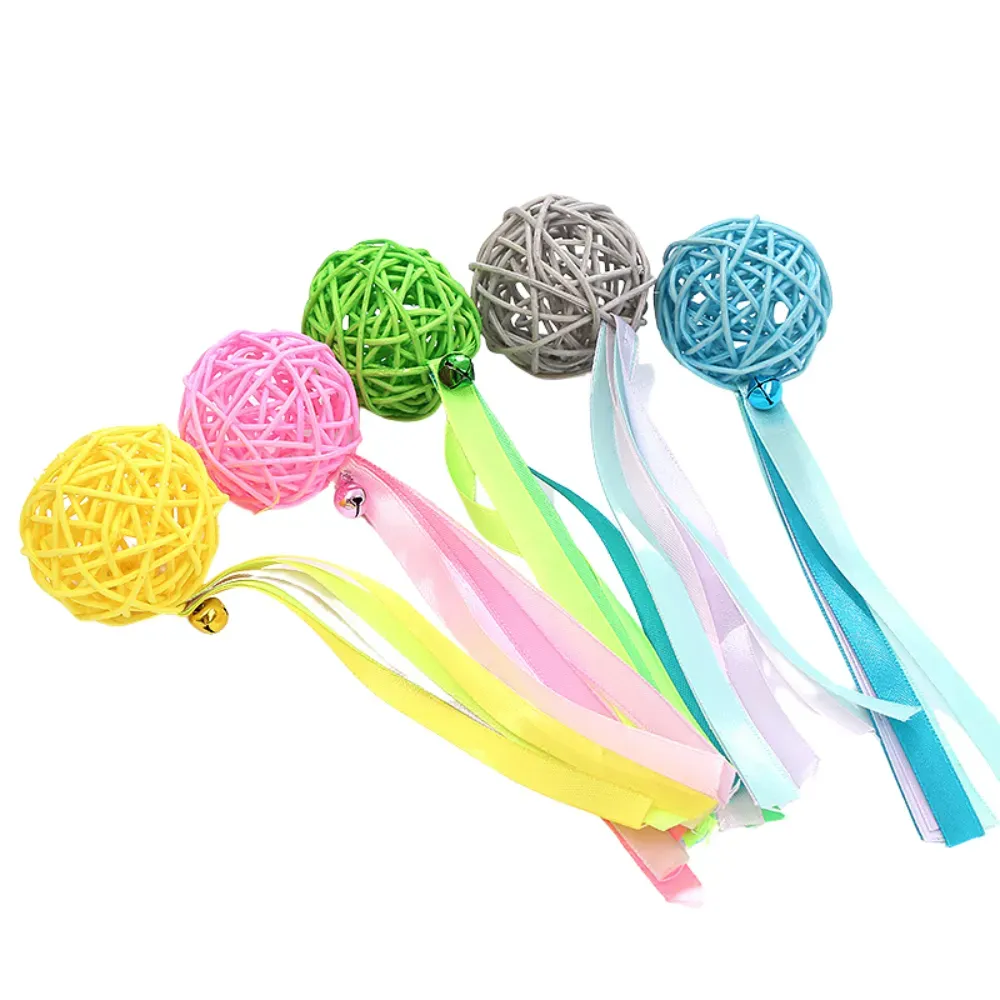This interactive cat toy features a rattan ball with ribbons and a bell, creating an engaging play experience that keeps cats active and entertained. It’s perfect for indoor cats who need mental stimulation.