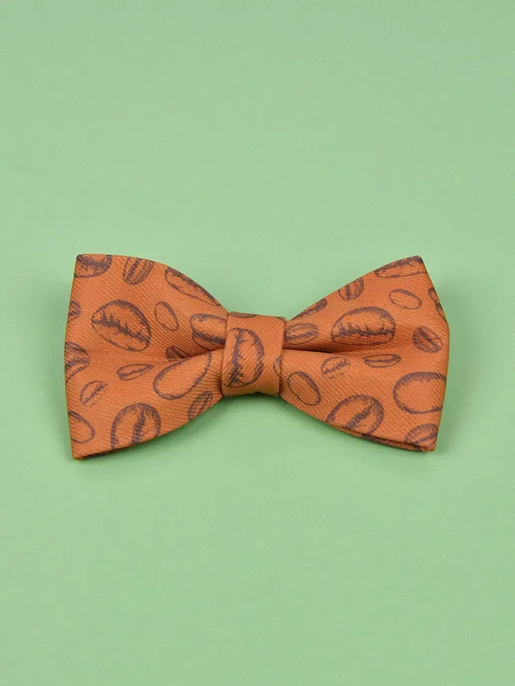 pet bow tie (3)_1 Perfect for Summer Events or Everyday Wear: Whether for summer parties, photo shoots, or daily walks, this bow tie is a great addition to any pet’s wardrobe.