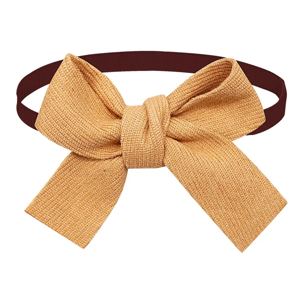 Durable and Soft Fabric: Made from high-quality fabric, this bow tie is both durable and gentle on pets’ skin. The soft material ensures pets can wear it for long periods