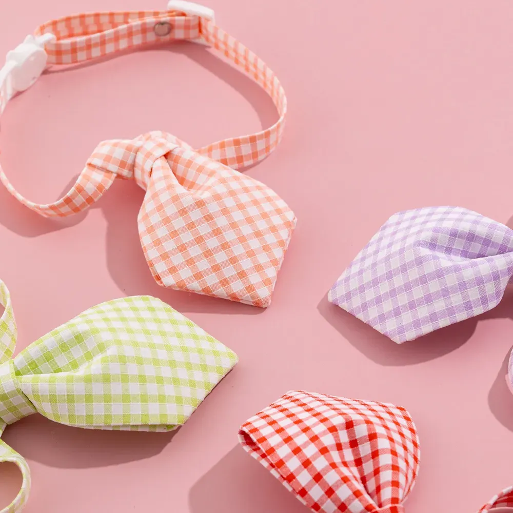 Made from high-quality fabric, this bow tie collar is soft on pets' skin while being durable enough to withstand daily wear. It’s an excellent addition for pet stores looking for stylish and practical pet accessories.
