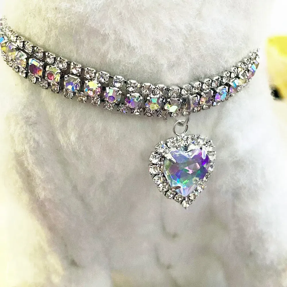 Rhinestones Cat Collar with Bling Charm, Shiny Crystal Pet Collar, Rhinestone Adjustable Collar Display Shiny Heart-shaped Diamond Pet Necklace