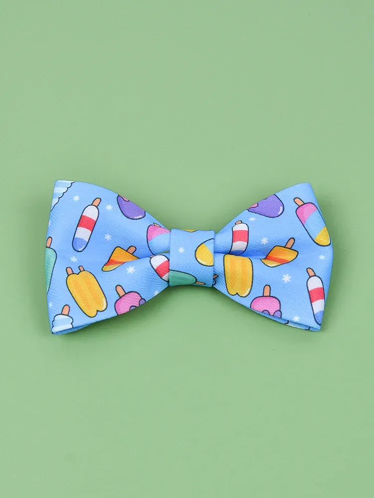 pet bow tie (4)_1 Easy to wear with a buckle or Velcro closure, this bow tie offers convenience for pet owners who want to quickly dress their pets for any occasion, whether for walks or summer events.