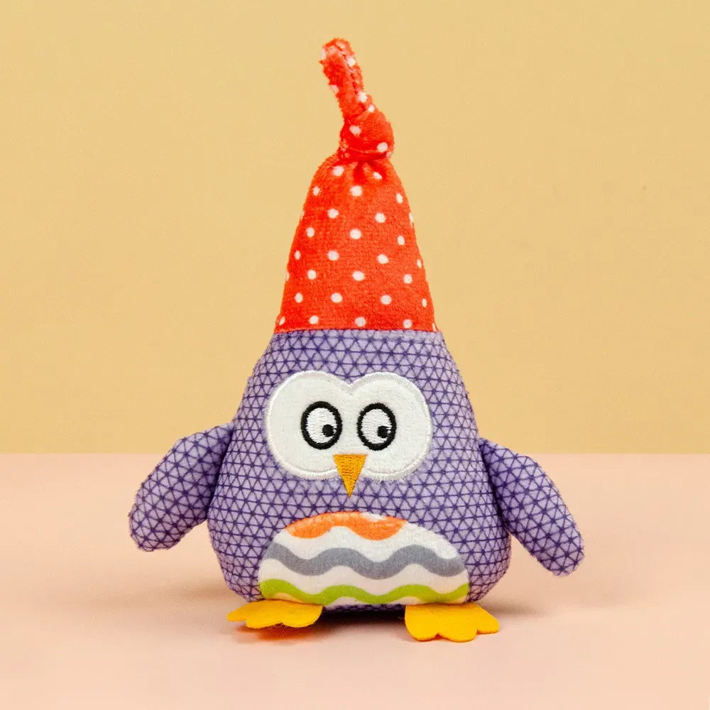 With easy-to-clean plush material, this toy is a practical and hygienic option for pet owners, ensuring that it remains fresh and ready for play, making it an ideal choice for pet retailers seeking low-maintenance toys.