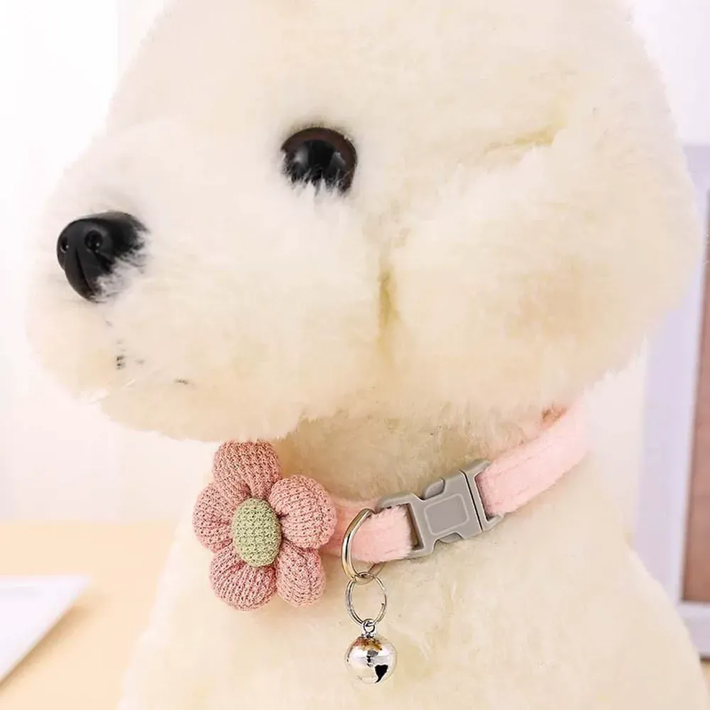 Adjustable Pet Necklace with Flower Charm and Bell Dog Collar Adjustable Pet Necklace with Flower Charm and Bell