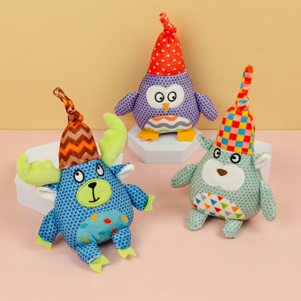 The squeaky sound and vibrant animal designs encourage active play and exercise, making this toy perfect for promoting physical activity and mental stimulation in pets, offering pet retailers a product that supports healthy pet lifestyles.