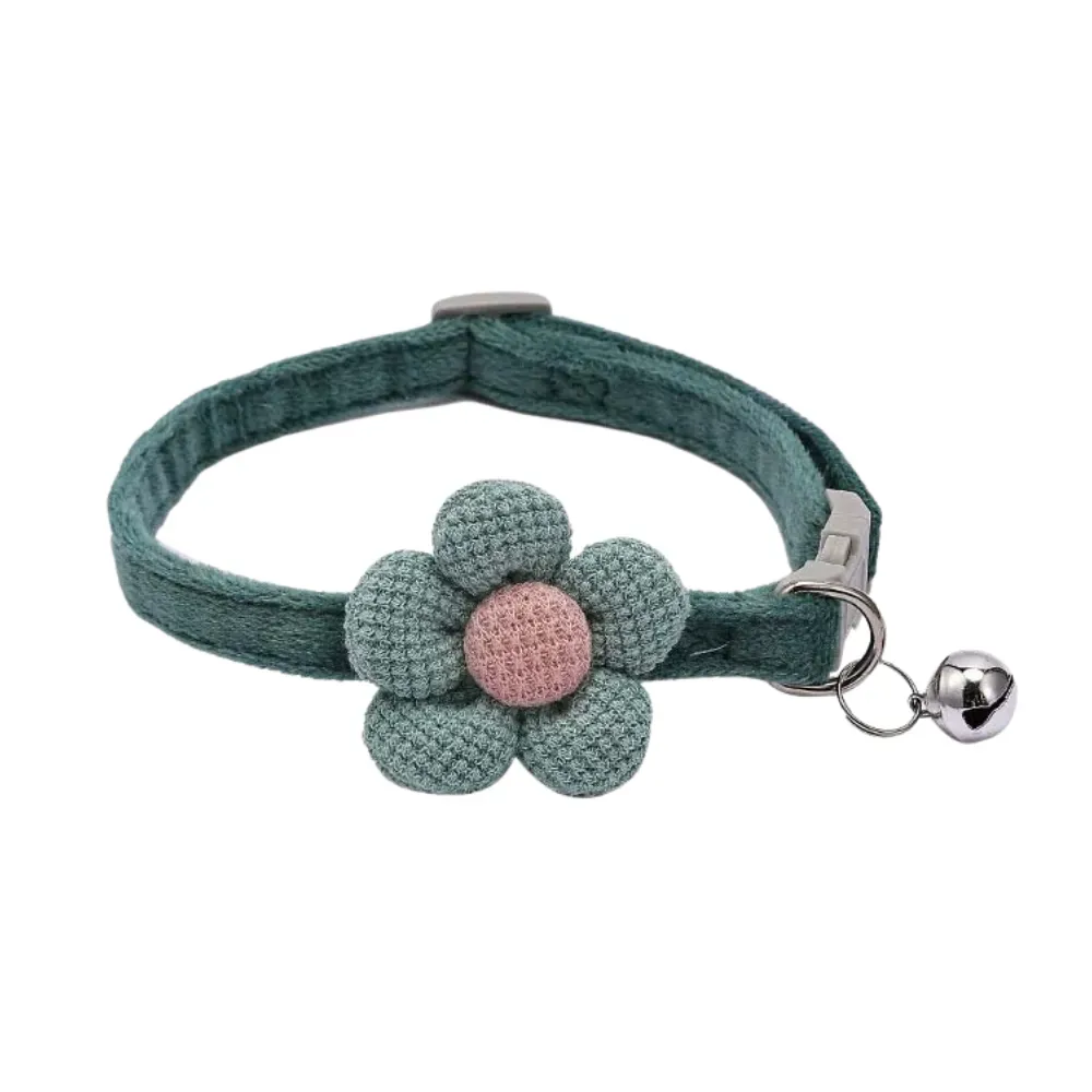 Adjustable Pet Necklace with Flower Charm and Bell Green Adjustable Pet Necklace with Flower Charm and Bell
