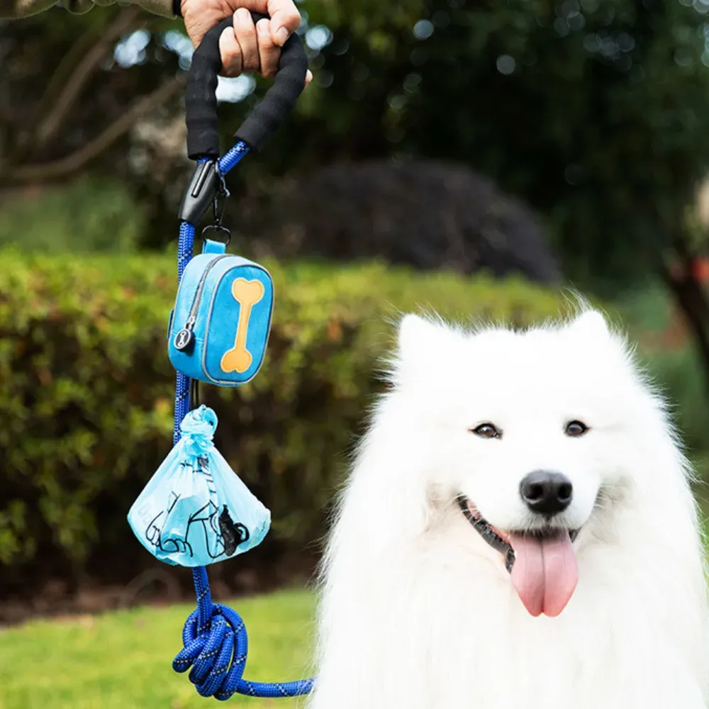 Hands-Free Dog Poop Bag Dispenser (11) Durable Oxford Fabric: Constructed from 600D football-patterned Oxford fabric, this dispenser is both durable and scratch-resistant, offering long-lasting use.