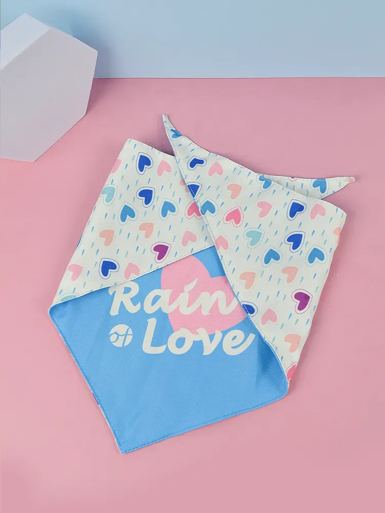 With its playful and seasonal design, this bib bandana is perfect for pet owners who want to keep their pets stylish and comfortable during the summer months, making it a must-have item for any pet store.