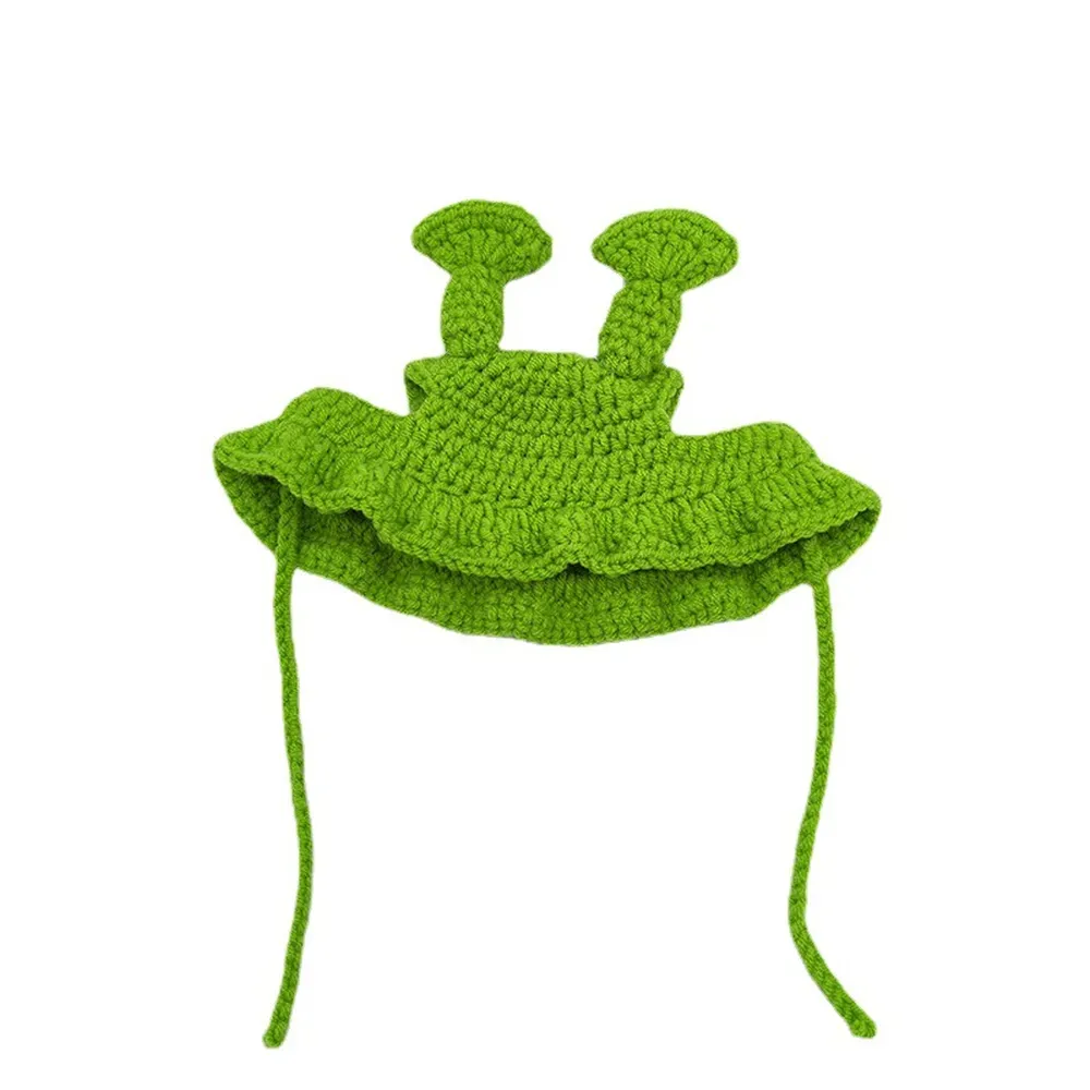 pet Shrek cosplay headpieces (5) A fun, Shrek-inspired crochet hat that adds a hilarious and charming touch to your pet’s wardrobe, perfect for cosplay and special occasions.