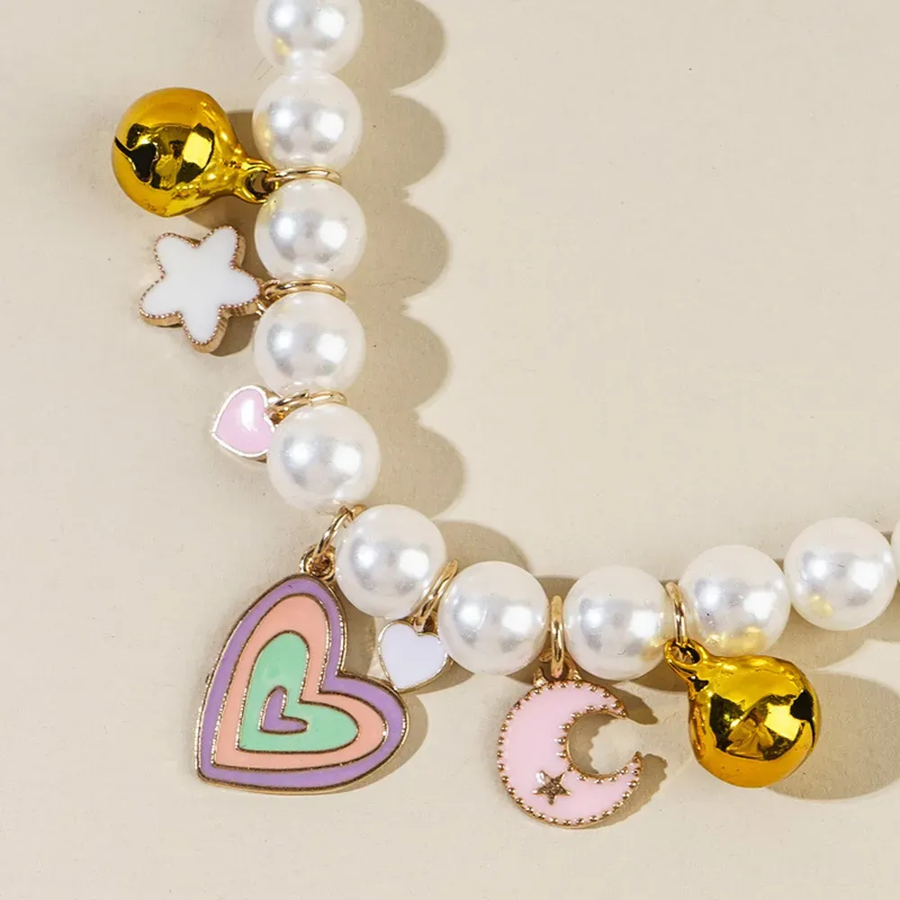 Adjustable Fit: The necklace is designed with an adjustable metal buckle for a secure and customizable fit, ensuring comfort for cats and small to medium-sized dogs.