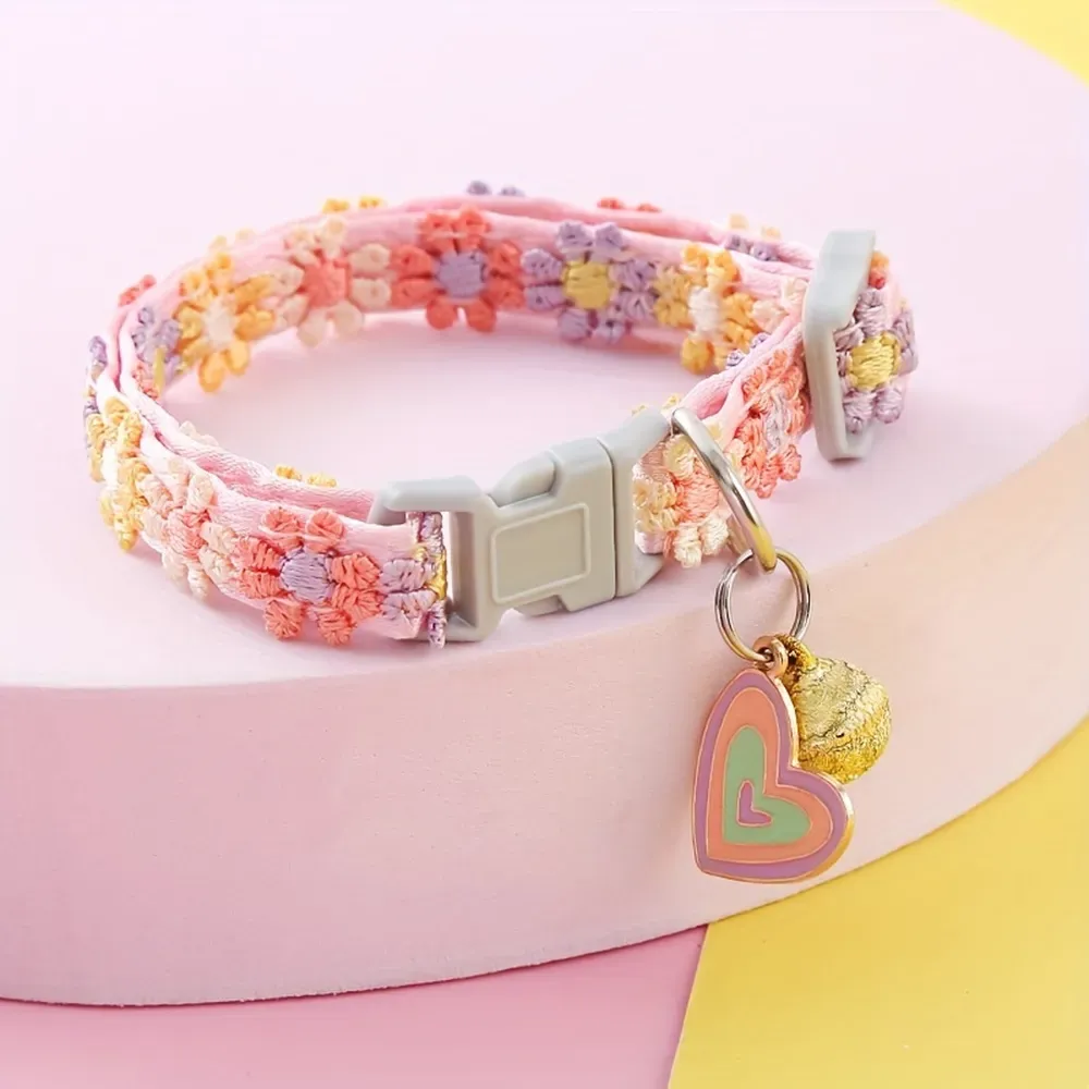 Adjustable Floral Lace Pet Collar with Pendant