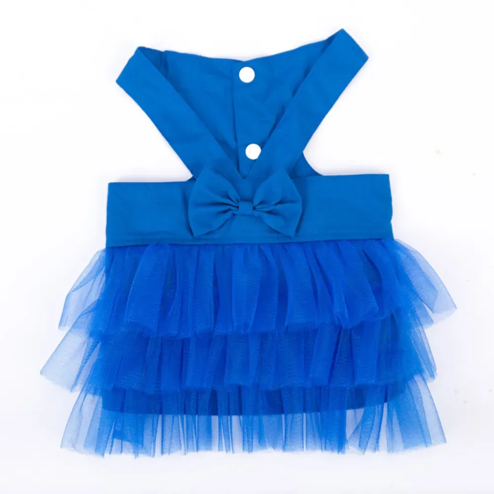 Designed with ease of use in mind, this rainbow tutu dress ensures a secure and comfortable fit, making it the perfect hassle-free costume for pet owners.