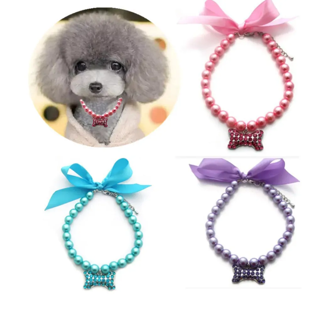 Retailers can offer customers this luxurious pet jewelry, combining the elegance of pearls with a fun bone charm to create a fashionable look for pets.