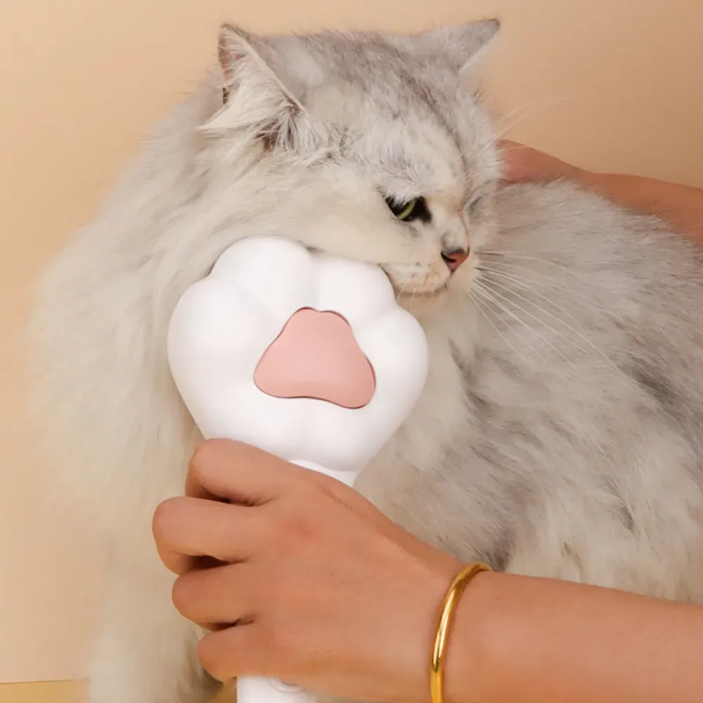 A deep grooming solution to tackle undercoat mats and floating fur, reducing the occurrence of hairballs.