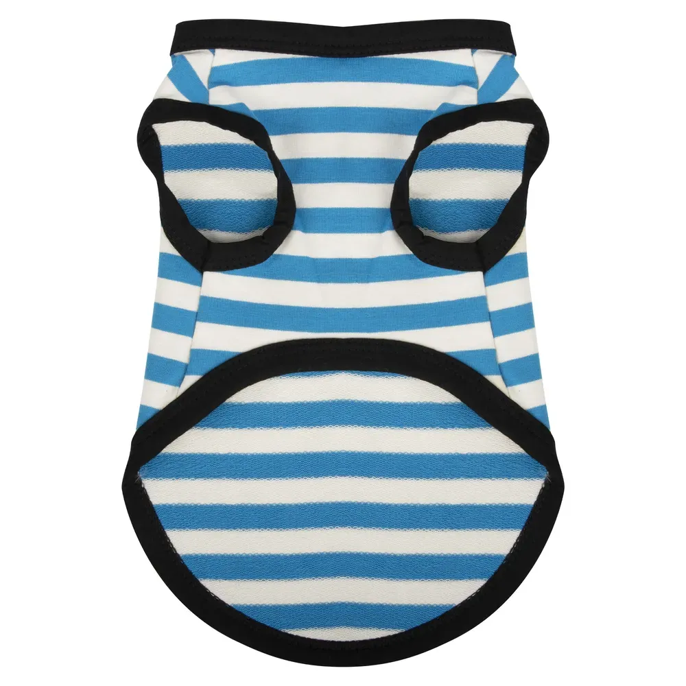 Versatile pet clothing that can be worn all year round, suitable for various dog breeds and sizes.