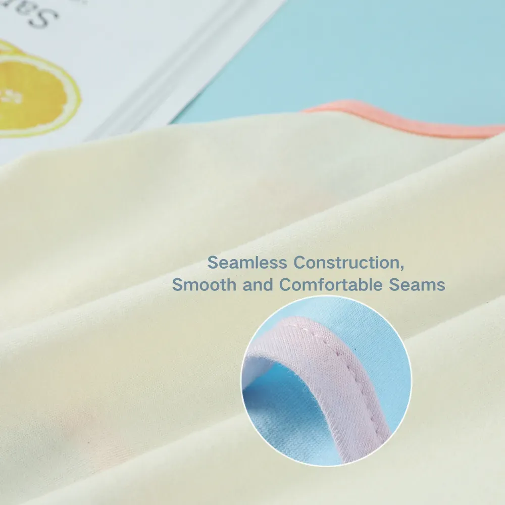 Easy to clean and fast-drying material, ideal for busy pet owners.