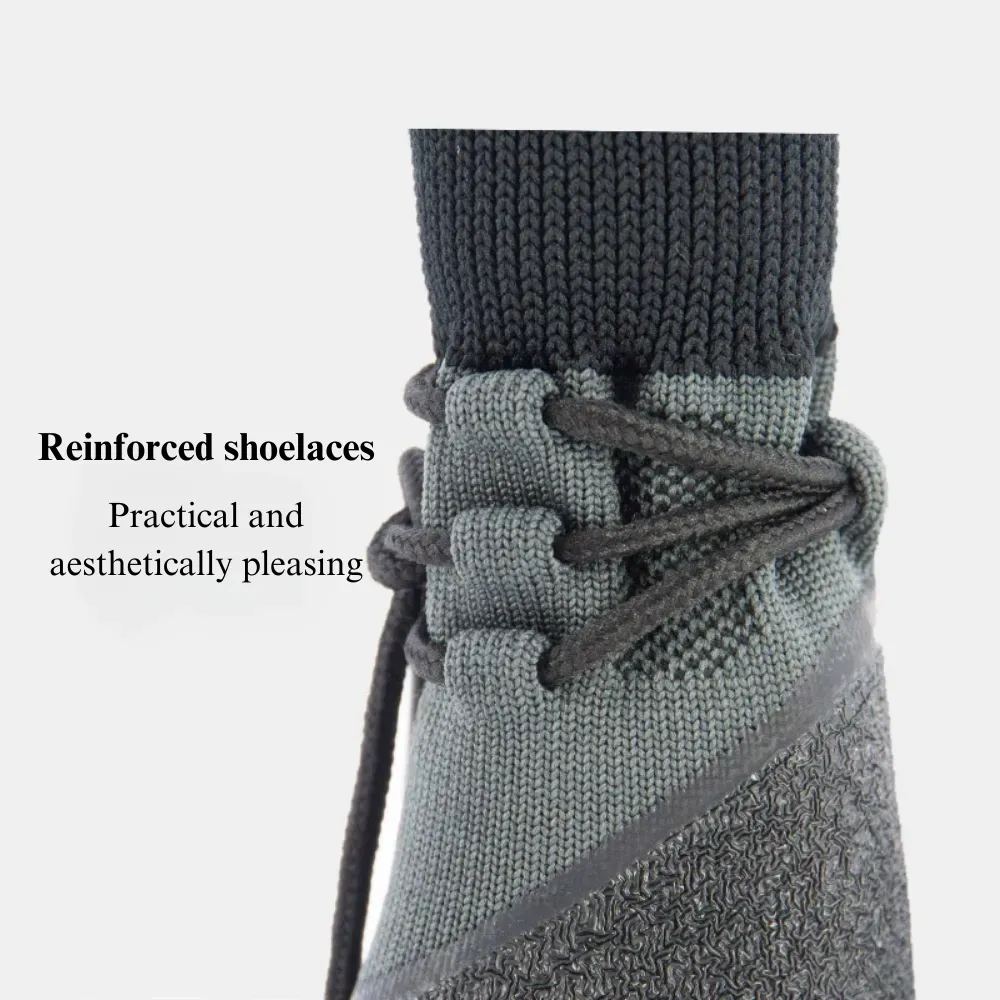 Dog shoes for wet conditions