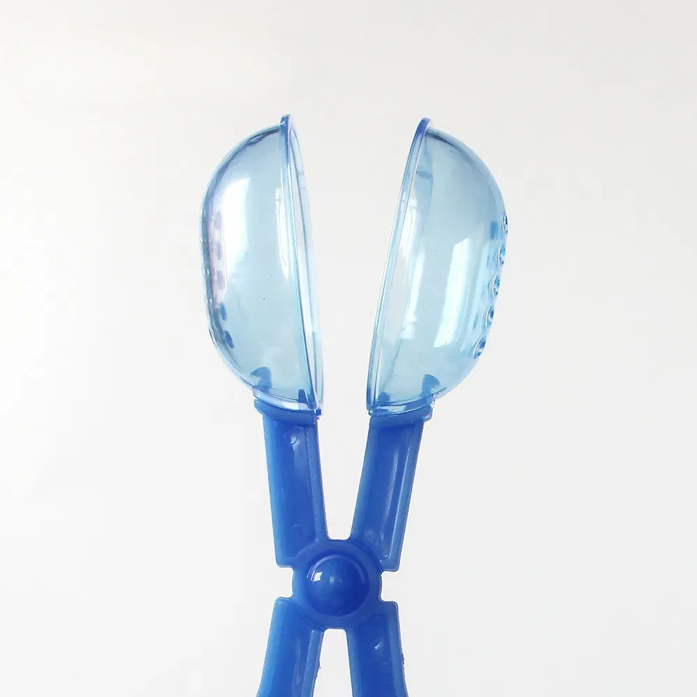 Lightweight and durable reptile insect catcher