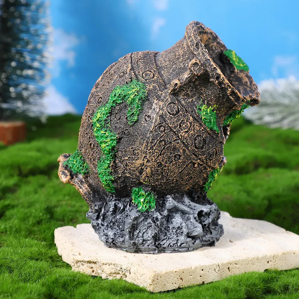 Authentic Design: Features a weathered sunken barrel look with a broken, mossy texture that simulates ancient underwater ruins.