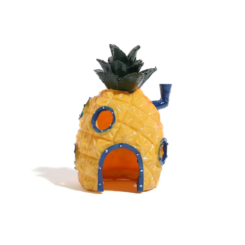 Unique SpongeBob pineapple house design for aquarium decor (4) Fish and shrimp hideout perfect for enhancing tank aesthetics