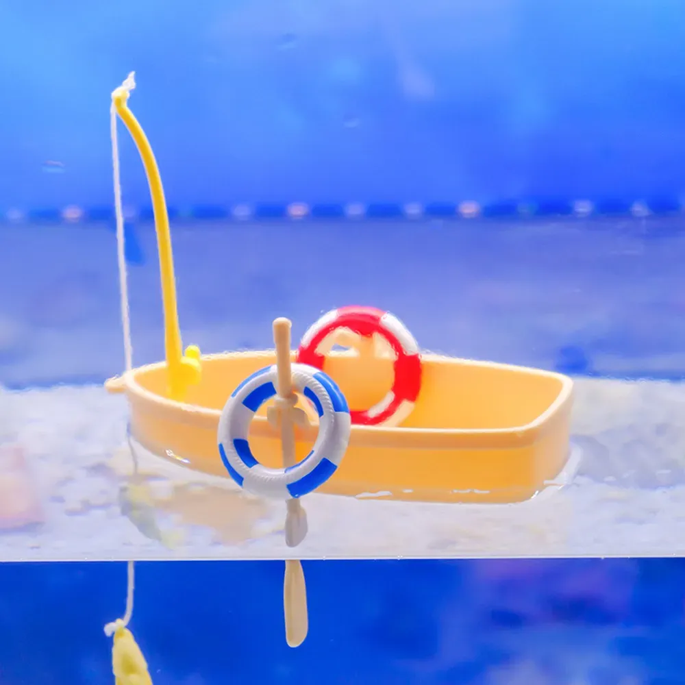 Water surface fish tank decor for themed displays