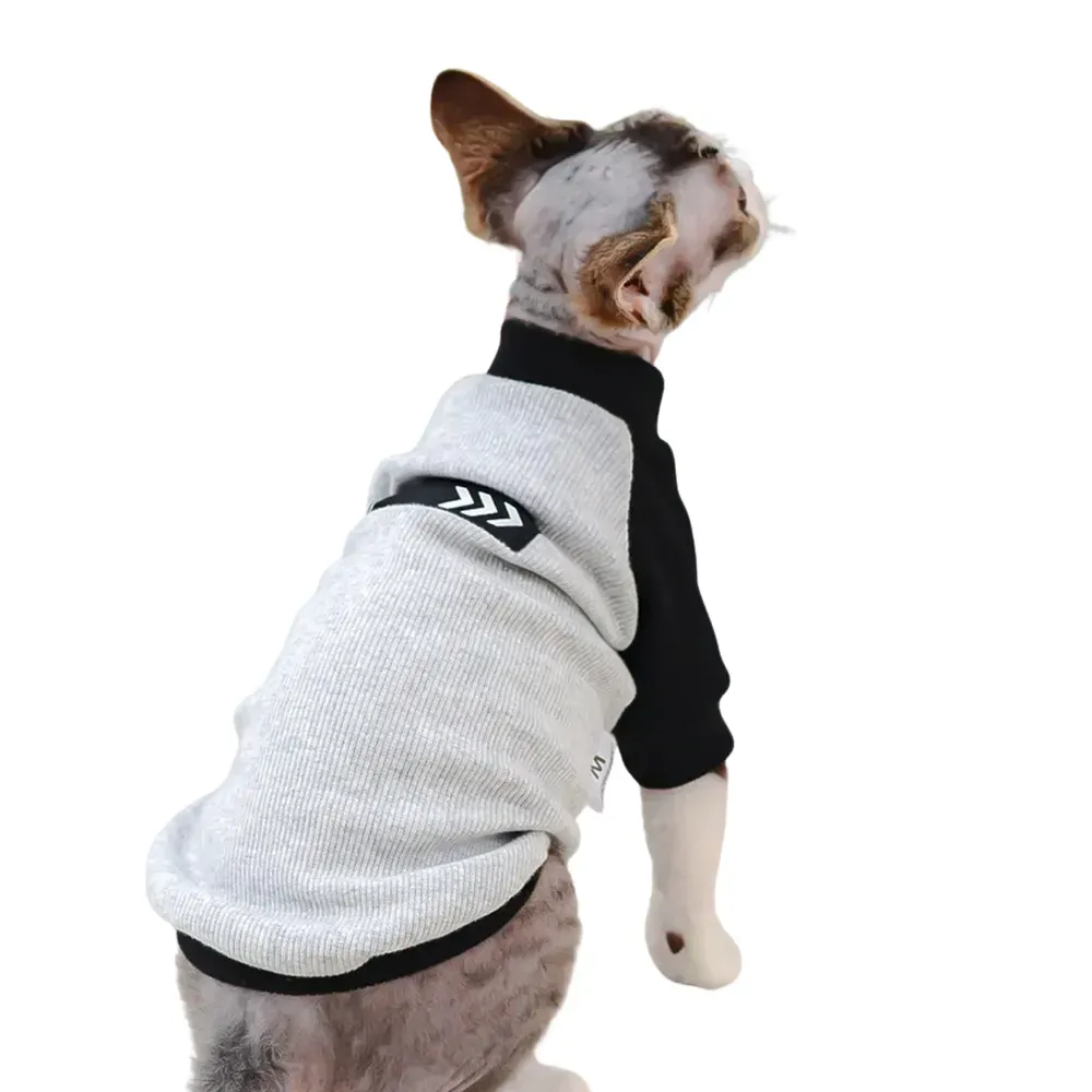 Ribbed cuffs and hem enhance fit stability and add a classic sporty detail.