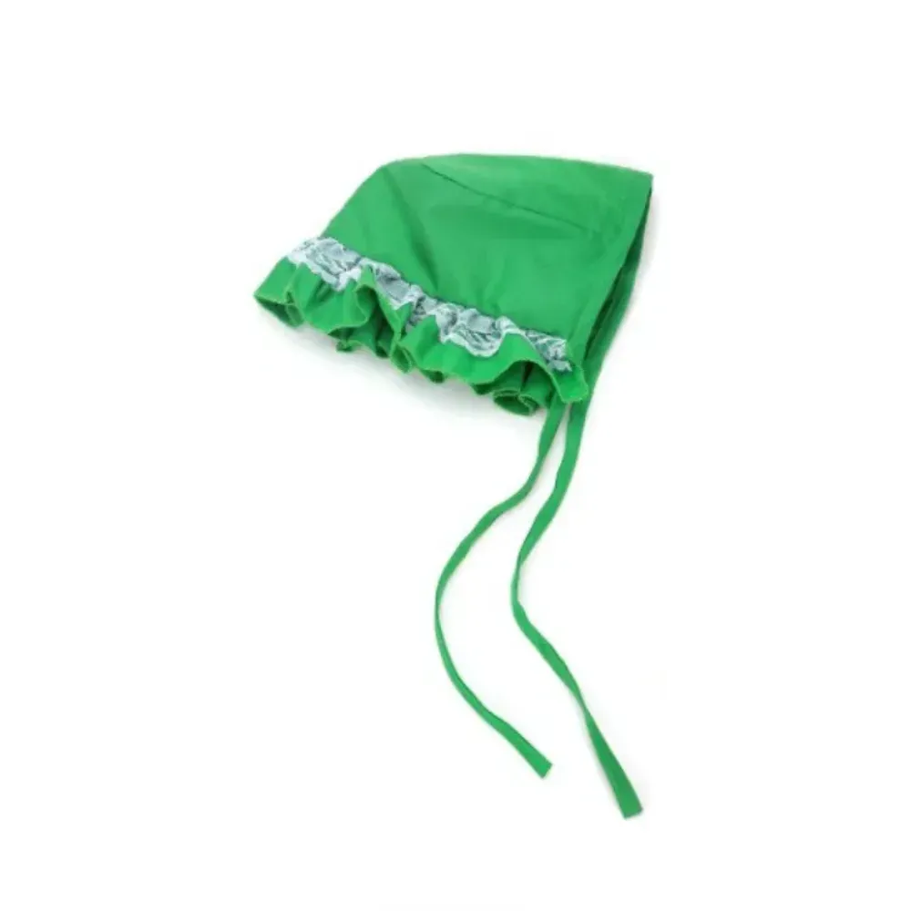 Made with high-quality, durable materials, this hat is both lightweight and comfortable for pets to wear. It’s an excellent addition to a pet store’s collection, offering a stylish yet practical solution for outdoor adventures.
